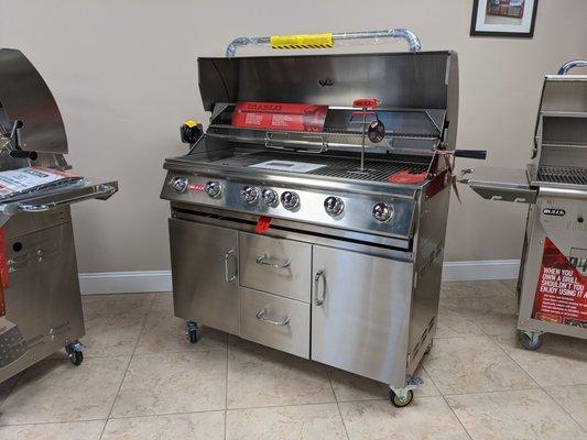 Summer Breeze Outdoor Kitchen