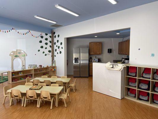 L'Academy Language Immersion Preschool