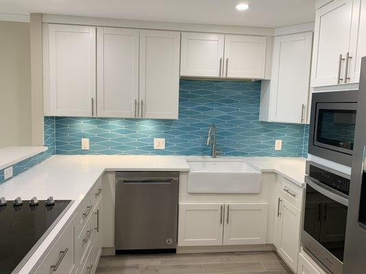 New farm sink with separate oven & cooktop