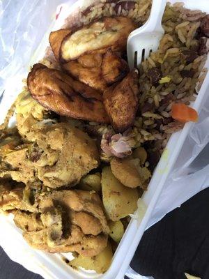 Curry Chicken, rice+peas, plantains