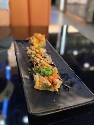 Crispy Salmon Roll