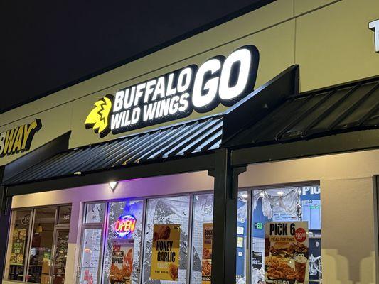 Buffalo Wild Wings 'GO'