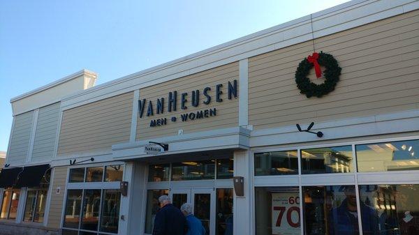 Van Heusen Outlet