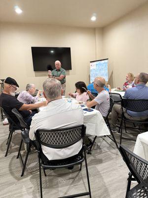 Local expert shares about Medicare options.