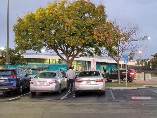 William Woollett Jr. Aquatics Center