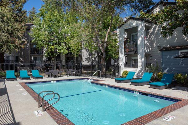 Boulevard Apartments