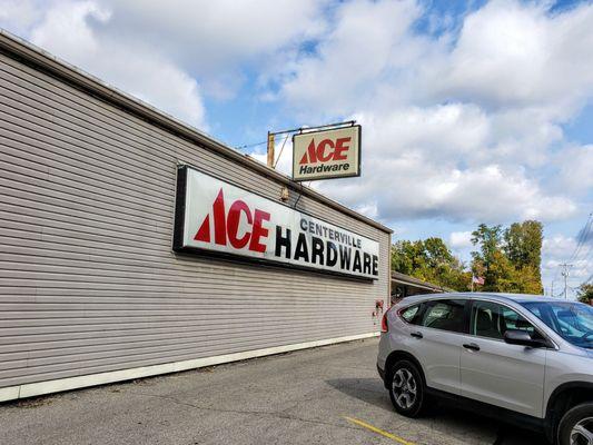 Storefront for Handyman Ace Hardware Centerville