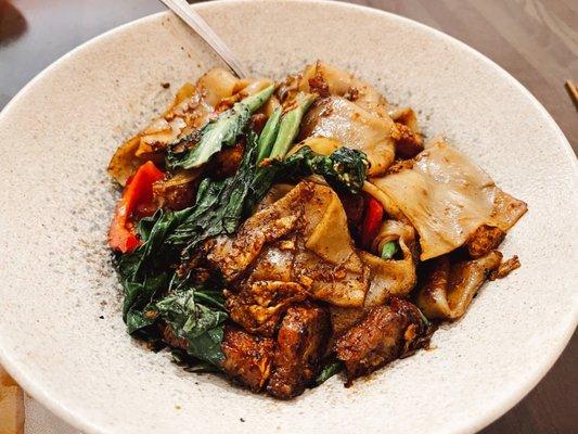 Pad Sew Ew w/ Crispy Porkbelly