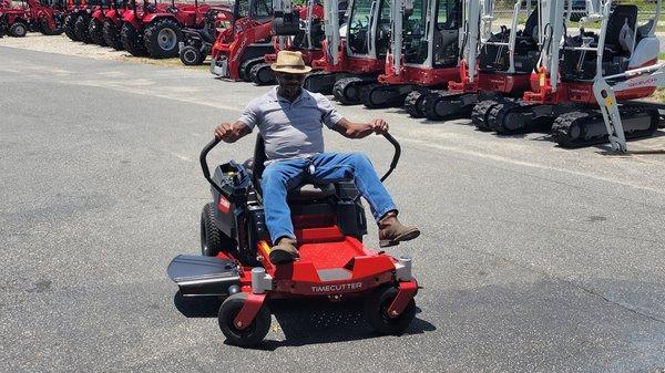 James is going to get some work done and have a little bit of fun on his new Timecutter.