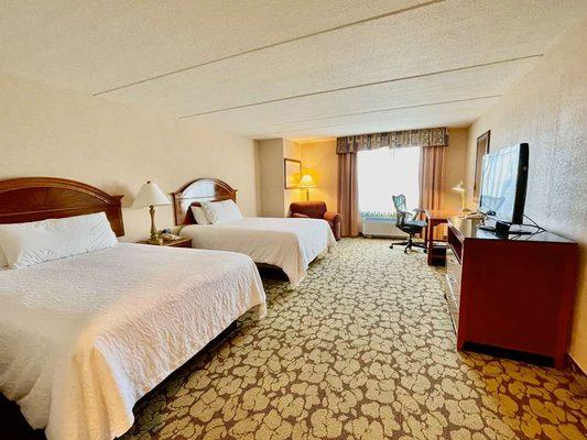 Queen double beds accessible pic