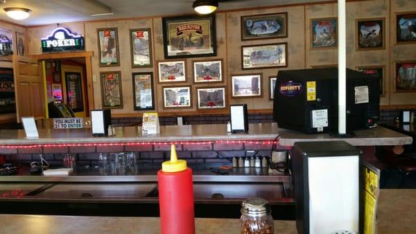 Charlie's Grub & Suds