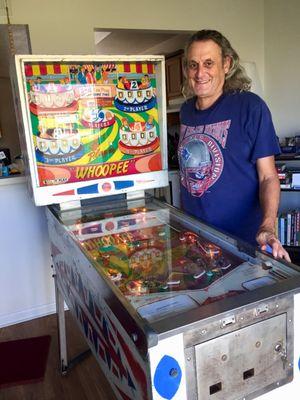 Got to show Rob The wonders of a fully functioning Electro-Mechanical Pinball Machine from 1964!!