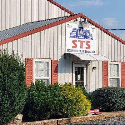 Signature Truck Service Inc