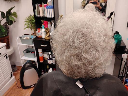 Hair Hut