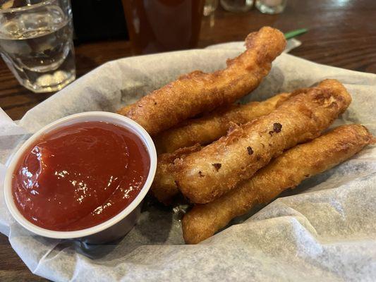 Calamari not bad a little greasy definitely a large amount
