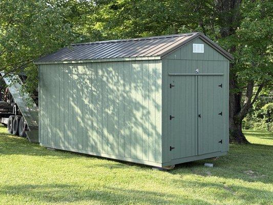 Mountain Barn Builders