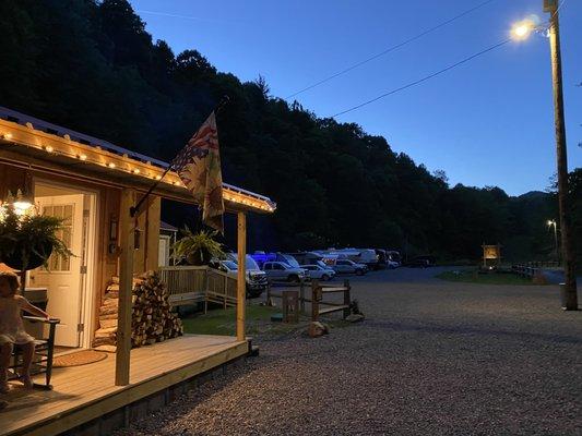 Two Creeks Campground & RV Park