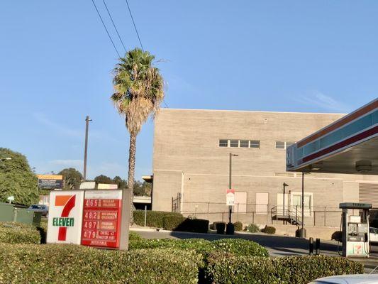 7-Eleven