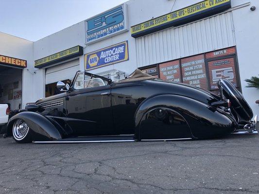 E&S. Auto repair shop