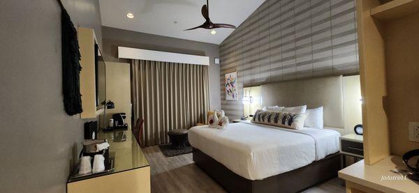 High ceiling with fan