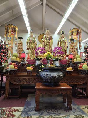 Pray to the almighty Buddha.