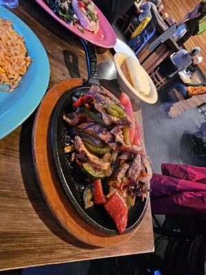 Beef and chicken combo fajitas