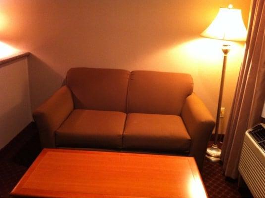 Burbank Inn & Suites