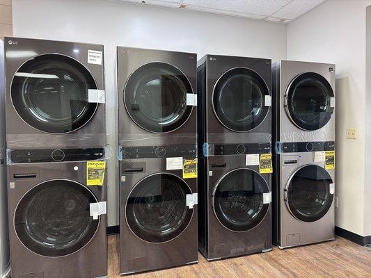 New & Open Box wash/dry towers Available for immediate pickup/Deliver. Huge Discounts Available!!