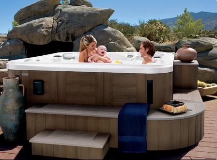 Hot Tubs & Swim Spas Outlet