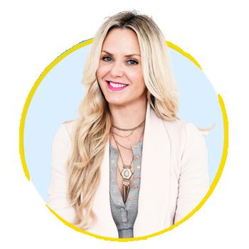 Meet Emyli Lovz, co-founder and head of coaching.