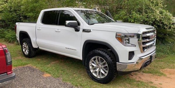 Holland's Paint & Body