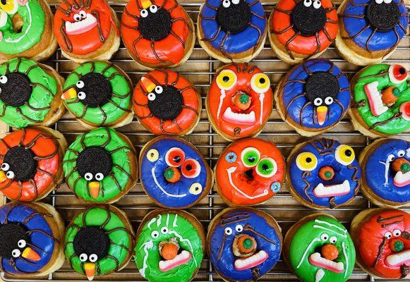 Universal Donuts