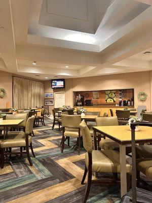 La Quinta Inn & Suites by Wyndham FT Lauderdale Airport