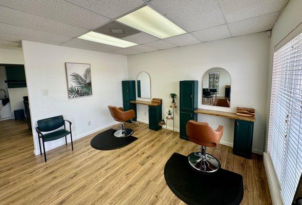 Stations Available for Lease!!