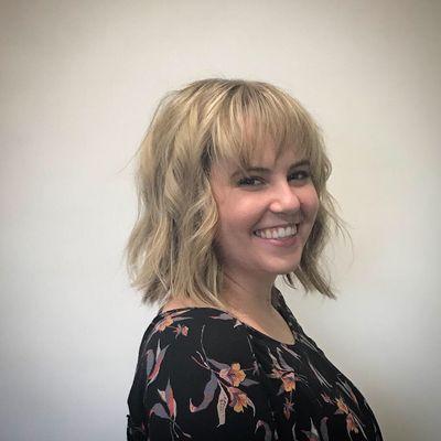 Partial highlight with a lob haircut & style