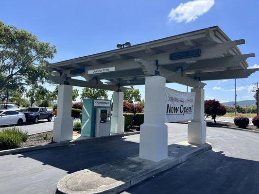 CommonWealth Central Credit Union Drive Thru-ATM. Open 24/7.