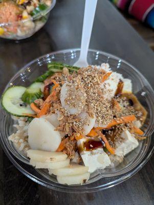 Small (2 protein) poke bowl