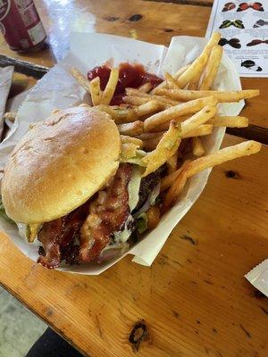 Great burger and fries. Hidden gem for sure! 10 out of 10 would recommend.