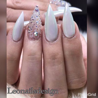 Beautiful nails by Leo! He will not disappoint you