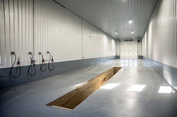 Red Barn Truck Wash & Service Center