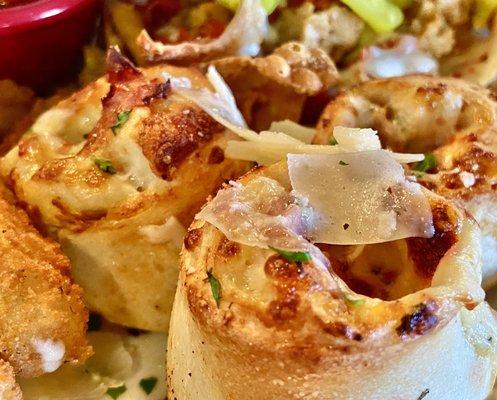 Old Chicago Pizza + Taproom