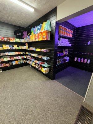 Hilton Exotic Smoke & Snacks