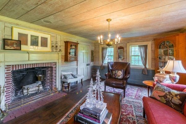 1815 Restored Cape - Recent listing