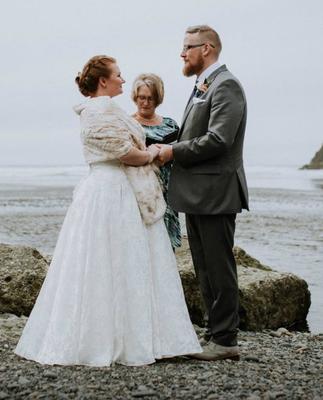 Makeup looked beautiful up close and from a distance - super important for photos.