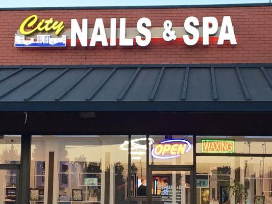 City Nails & Spa