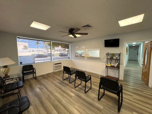 Inside waiting room of Mountain Spine Orthopedics Hollywood