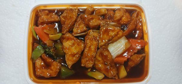 Homemade Bean Curd: Tofu chunks & vegetables in sweet spicy red sauce