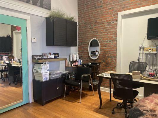 The Beauty Box Organic Salon & Spa