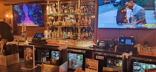 Sky Lounge Bar & Grill