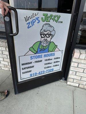 Uncle Zips Beef Jerky